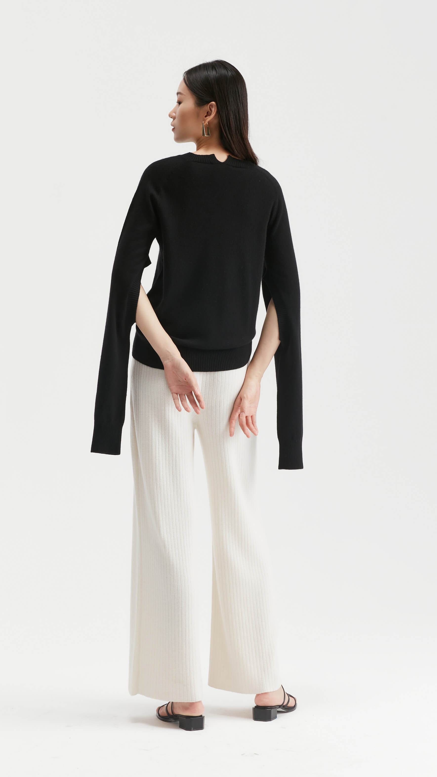 Samorn Slit Sleeves Cashmere Sweater 